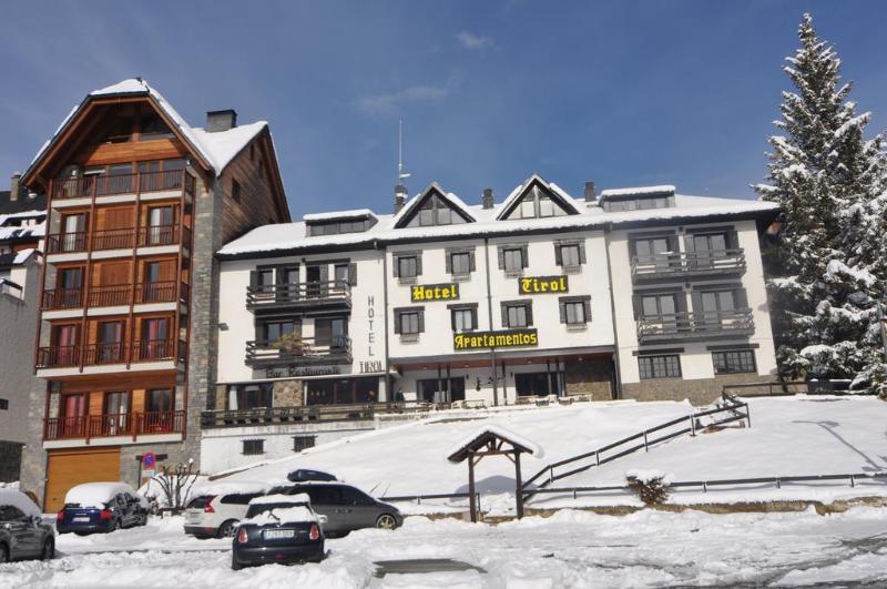 Hotel Tirol Formigal Eksteriør billede